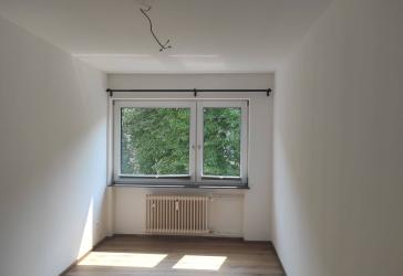 Schöne 2-Zimmer-Wohnung in Stuttgart-Ost mit Einbauküche und Balkon