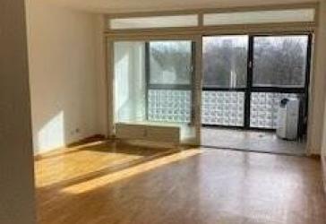 Zentrale 2 Zi.- Wohnung in Hamburg-Eimsbüttel mit sonnigen Balkon
