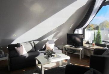 * KAISERSWERTH- ATTRAKTIVE STUDIO-WHG-SONNIGER BALKON *