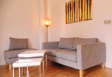 Gemütlich möblierte 2-Zimmer Wohnung( Endetage), Internet VDSL /WLAN Pauschalmiete 1.300,00 €/Monat ! ab 01.10.2026