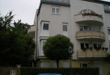2-RWE mit Balkon, Aufzug - Duplexgaragenstellplatz im Preis enthalten