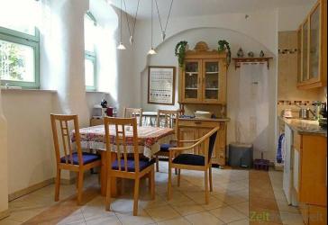(EF0444_M) Dresden: Südvorstadt-West, ruhige Souterrain-Villenwohnung mit Fußbodenheizung und Kamin, Terrasse, WLAN