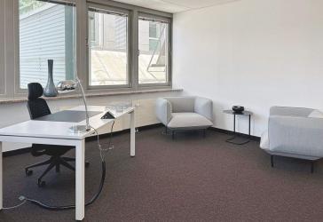Privater Büroraum für 3 Person in Regus Neumarkt Galerie