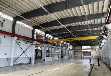 Produktionshalle mit Büro & Krananlage