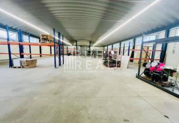 Moderne Lagerhalle in Dormagen | Rampe & ebenerdig | Kalthalle