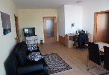 MODERNE MÖBLIERTE 2,5-Zimmer-Wohnung in S-Bad Cannstatt, Balkon, Waschmaschine - 2416