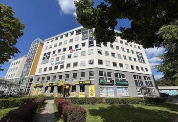 antaris Immobilien GmbH ** Gewerbefläche in zentraler und werbewirksamer Lage **