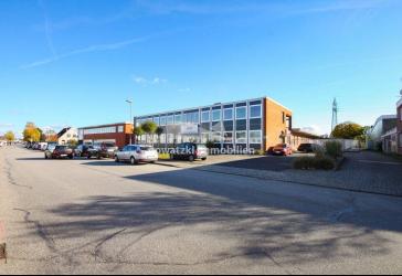 *** Büro/ Gewerbe 150m² + 25m² Lager im 1. OG und Stellplätzen ***