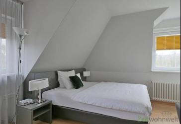 (EF0423_M) Kassel-Stadt: Bad Wilhelmshöhe, möbliertes Apartment mit großer Fensterfront, WLAN inklusive