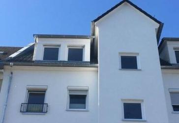 Top 2 Zimmerwohnung mit Loggia , Panorama - Spitzboden, Kelleranteil, 2 Stellplätze aktualisiert
