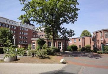 Schöne, große Wohnung im 3. OG mit Blick ins Grüne
