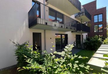 Großzügige 3-4 Zimmer Wohnung mit Terrasse und Gartenanteil