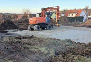 Baubeginn erfolgt: Bungalow inkl. Grundstück mit Wärmepumpe