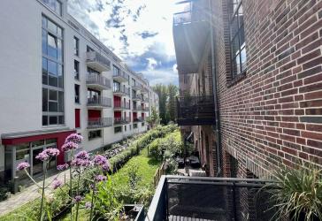 Loftartige Wohnung mit Garten und TG zur Eigennutzung oder Kapitalanlage direkt an der Spree!
