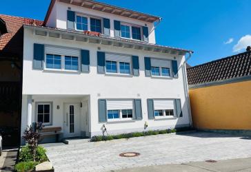 Helle, moderne 2-Zimmer-Wohnung in Dingelsdorf