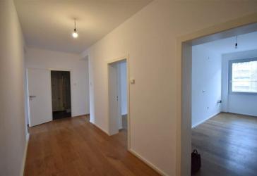 PROVISIONSFREI! Renovierte 3-Zimmer-Wohnung mit Balkon