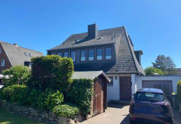Renovierte Doppelhaushälfte mit Garten - zentral gelegen auf Sylt - Provisionsfrei