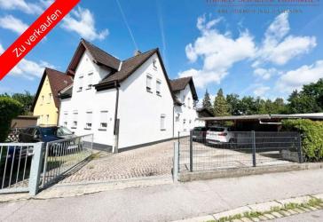 Großzügiges Wohnhaus mit vielseitigen Nutzungsmöglichkeiten und großem Grundstück