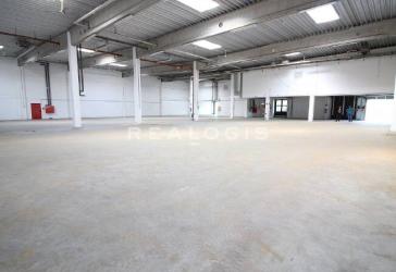 PROVISIONSFREI bis zu ca. 2.500 qm Lager | Rampe + ebenerdig | 6,50 m UKB!