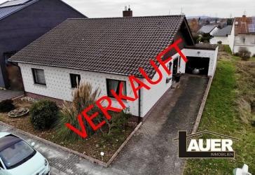 Schöner Bungalow mit Garten und Garage in Bous