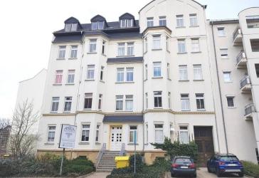 Ansprechende 2-Raum-Wohnung mit Balkon in einem liebevoll kernsanierten Gründerzeithaus im Lutherviertel