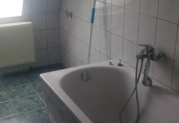 Hospitalstraße 15 - Dreiraumwohnung im Dachgeschoss