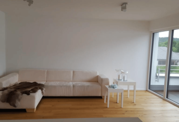 Exklusive Penthouse-Wohnung – Eigenes Stockwerk & große Dachterrasse in Landshut-Schönbrunn