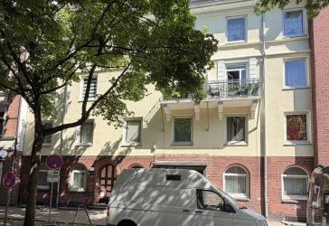 Altbaucharme – 4 Zimmer mit Dielenboden