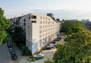 Vermietete 2-Zimmerwohnung mit Wintergarten & Wannenbad in Tiergarten