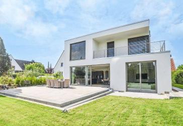 Imposante Architektenvilla in bevorzugter Wohnlage von St. Jürgen, fußläufig zu Wakenitz und UKSH!