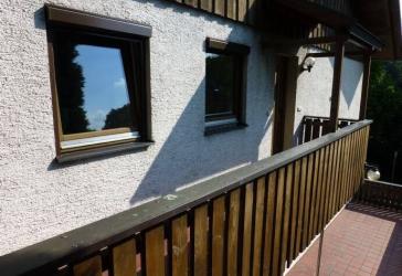 Zentrumsnahe 2,5-Zimmerwohnung mit Balkon und Einzelgarage