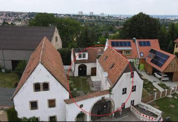 Sanierungsbedürftiges Denkmal in schöner Lage