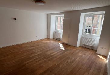 Renovierte 3-Zimmer Altbau Wohnung in bester Lage in der Altstadt von Tiengen zu vermieten
