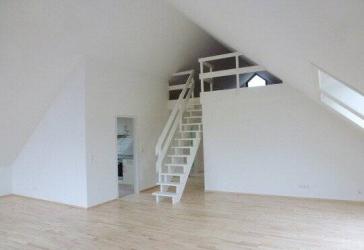 3,5-Zimmer-Maisonette-Wohnung mit Balkon und Einbauküche