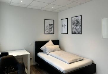 Komfortables 1-Zimmer Apartment, bequem möbliert und voll ausgestattet, zentral in Niederrad
