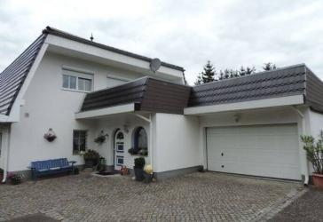 ' Exklusives ' Einfamilienhaus in Neuhausen zu verkaufen !
