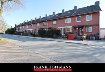 Mittelreihenhaus mit Vollkeller und ausgebautem Dachgeschoss in zentraler Lage von Norderstedt