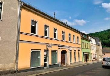 Kleines Wohn- und Geschäftshaus zum Wohnen & Arbeiten !