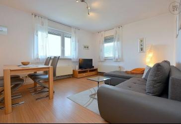 Schöne, voll möblierte Wohnung mit tollem Blick in Stuttgart Ost