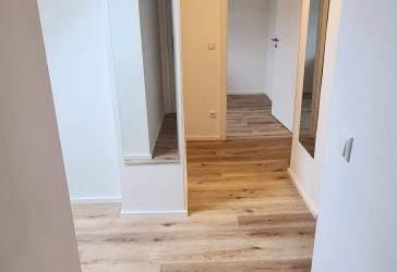 GRUNDform-Immobilien ! Lust zum Wohnen ? Komplett möbliert - gemütlich - Mitten im Geschehen !