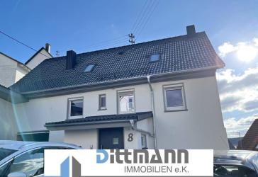 Ihr neues Eigenheim mit viel Potenzial Einfamilienhaus mit Garage in Schwenningen/Heuberg