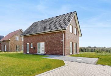 Komfortabler Ferienhaus-Neubau, komplett eingerichtet nur 1500m vom Nordseedeich! Ust.-Option möglich!