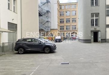 Einheiten im geschichtsträchtigen Bürohaus am Moritzplatz suchen neuen Mieter