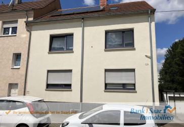 Maisonettewohnung mit eigenem Garten und Stellplatz in Wellesweiler