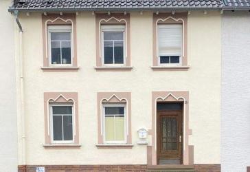 *NEUER PREIS*Haus mit Entwicklungspotenzial in Losheim am See zu verkaufen!