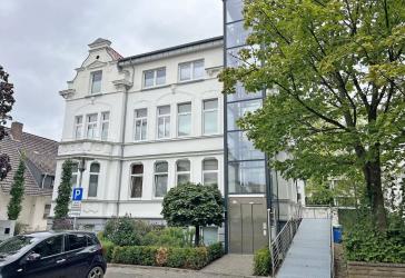 Großzügige, barrierefreie Bürofläche in einer stilvollen Altstadtvilla in Bad Oeynhausen - Innenstadt
