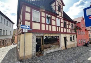 Historisches Wohn- und Geschäftshaus mit 7,17 % Rendite