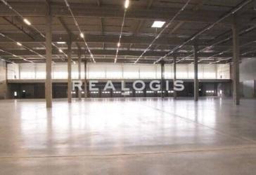 Ca. 15.000 qm Lager- / Logistikfläche | Rampe + ebenerdig | ca. 10,00 m UKB
