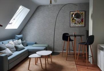 S-Uhlbach, vollmöblierte 2-Zi. Wohnung mit Balkon