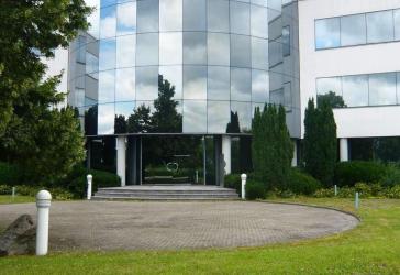 Klimatisiert und mieterprovisonsfrei - ca. 2.812m² repräsentative Büroflächen in Ettlingen